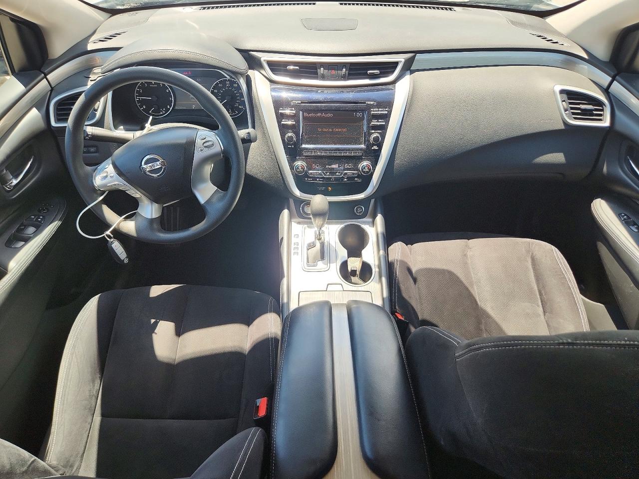 Nissan Murano S