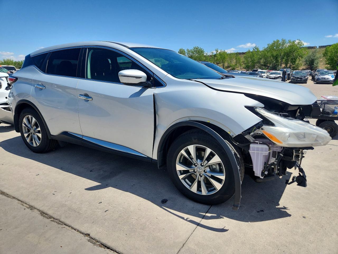 Nissan Murano S