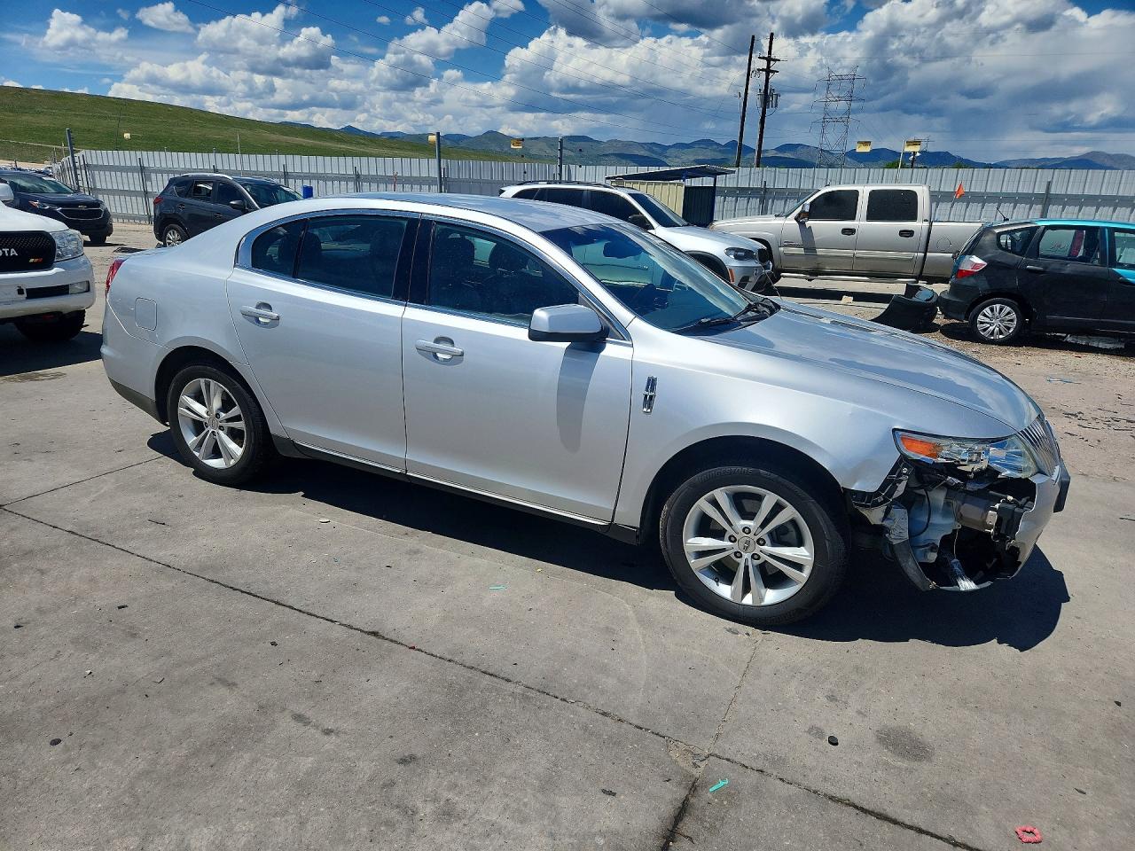 Lincoln MKS