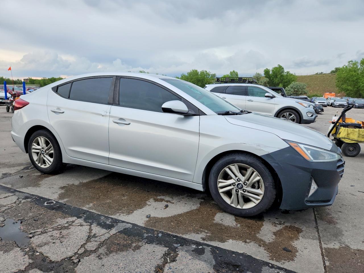Hyundai ELANTRA Sel