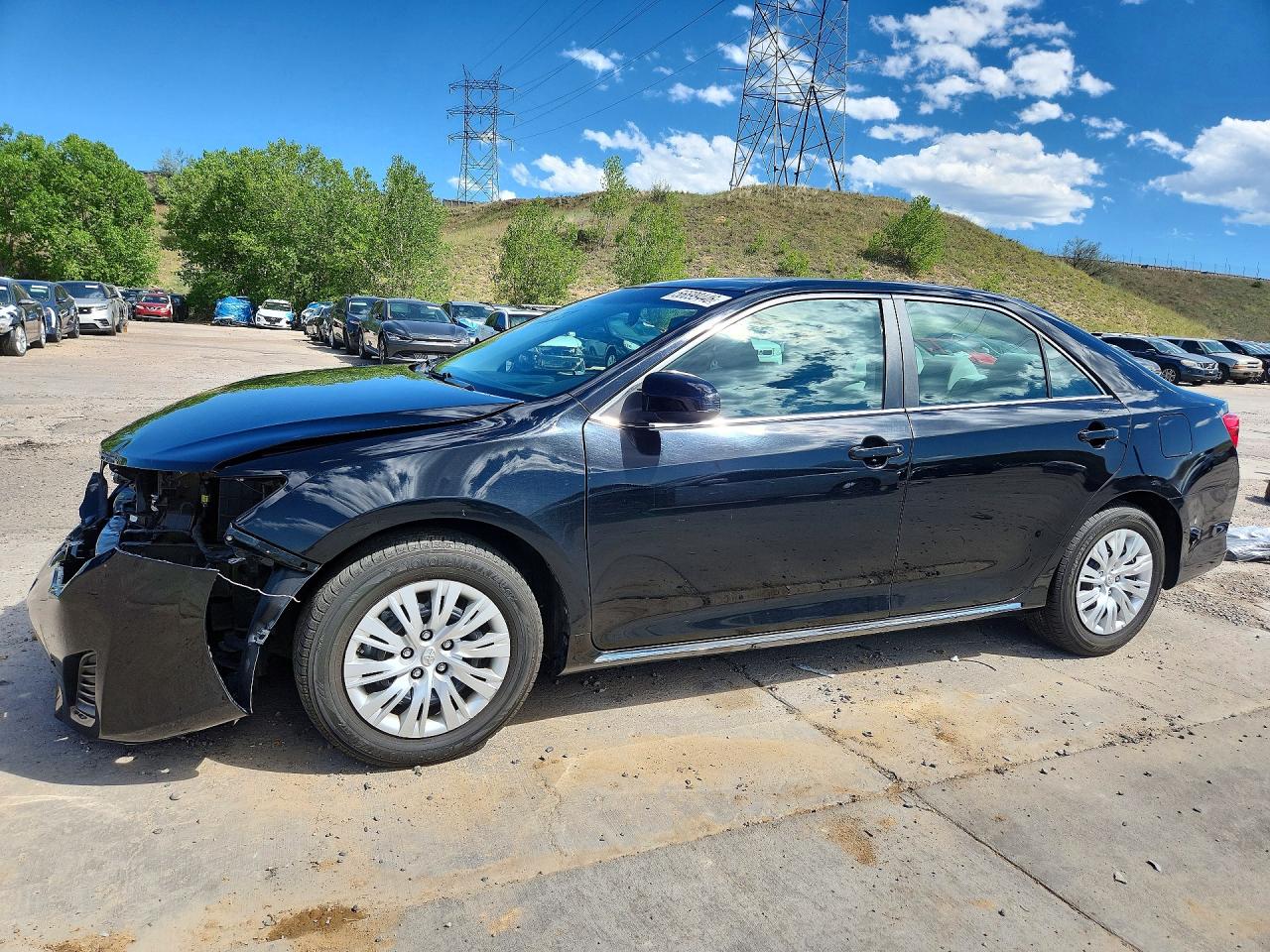 Salvage Toyota Camry Image