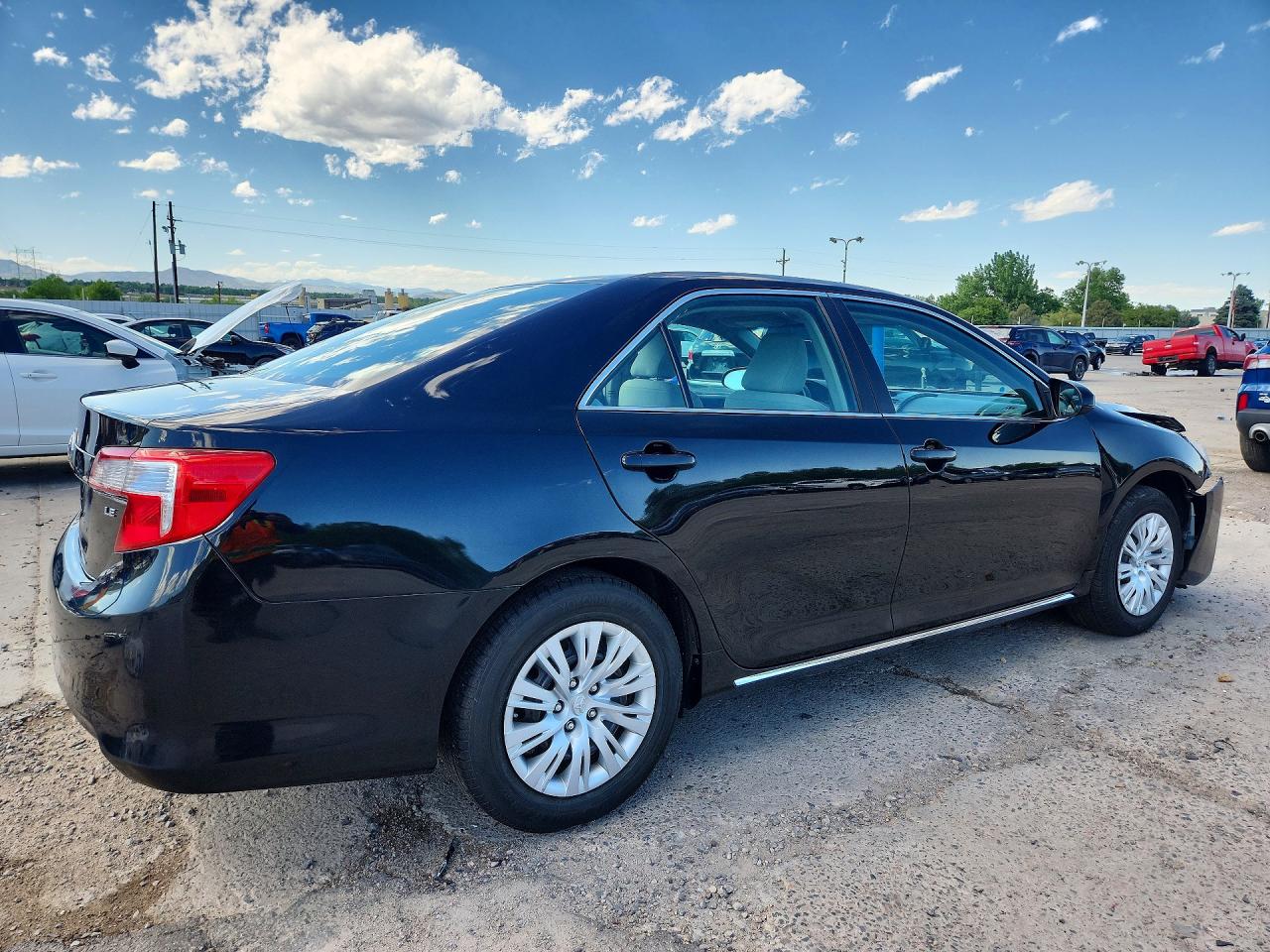 Toyota Camry Le