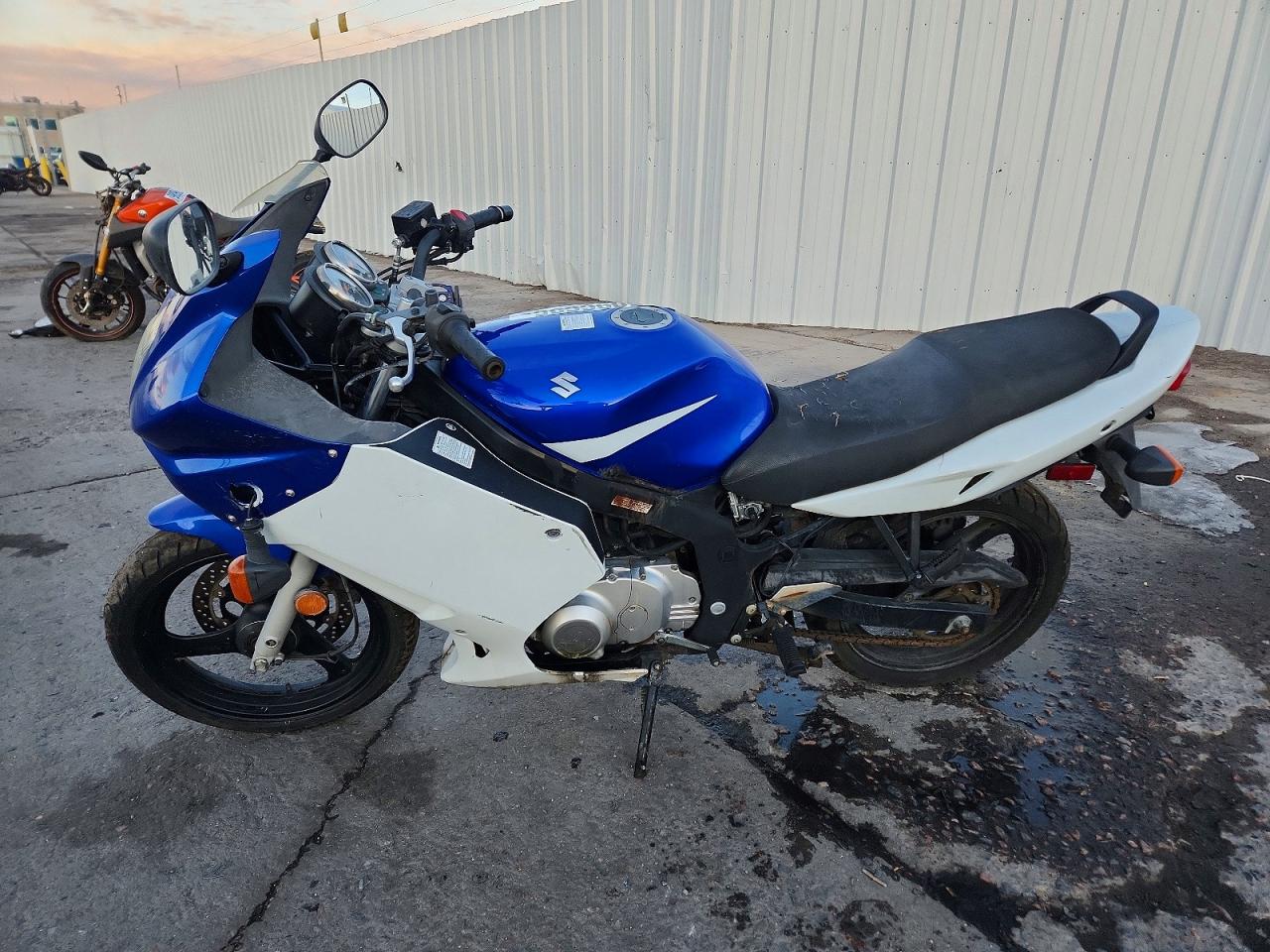 Suzuki Cycle Gs