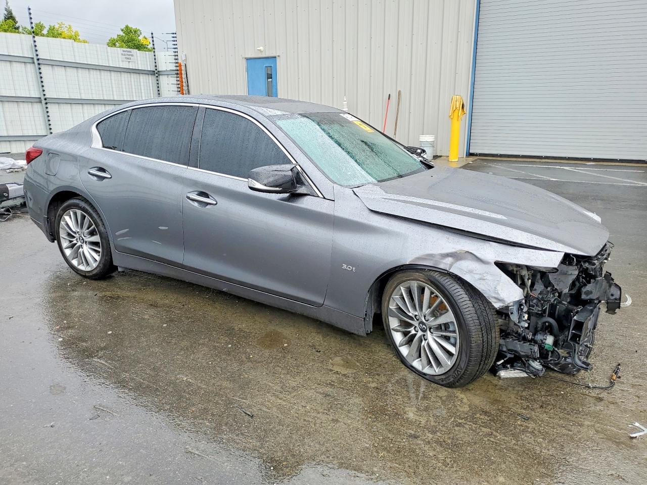 INFINITI Q50 3.0t L 3.0t Luxe