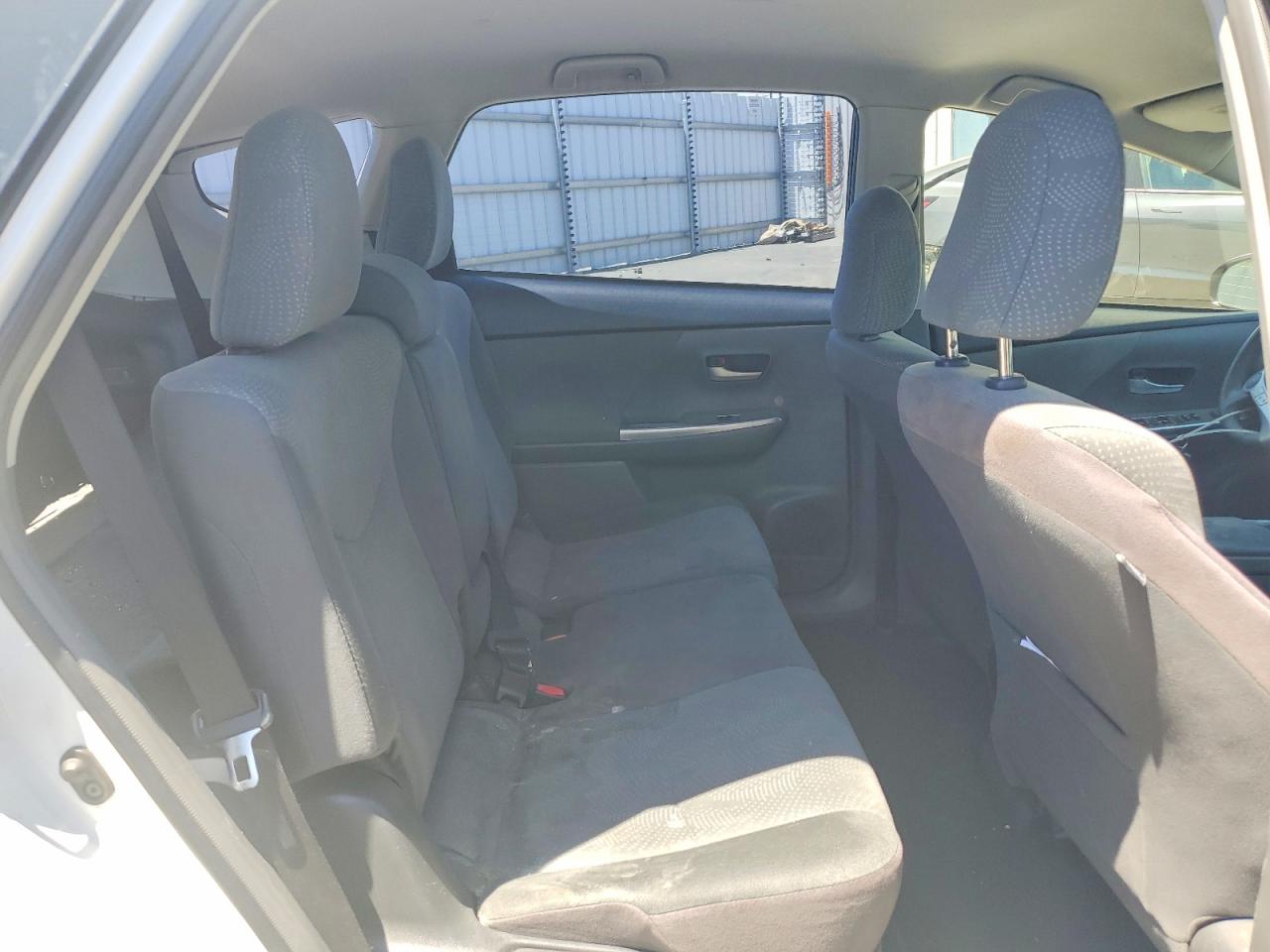 Toyota Prius v Three