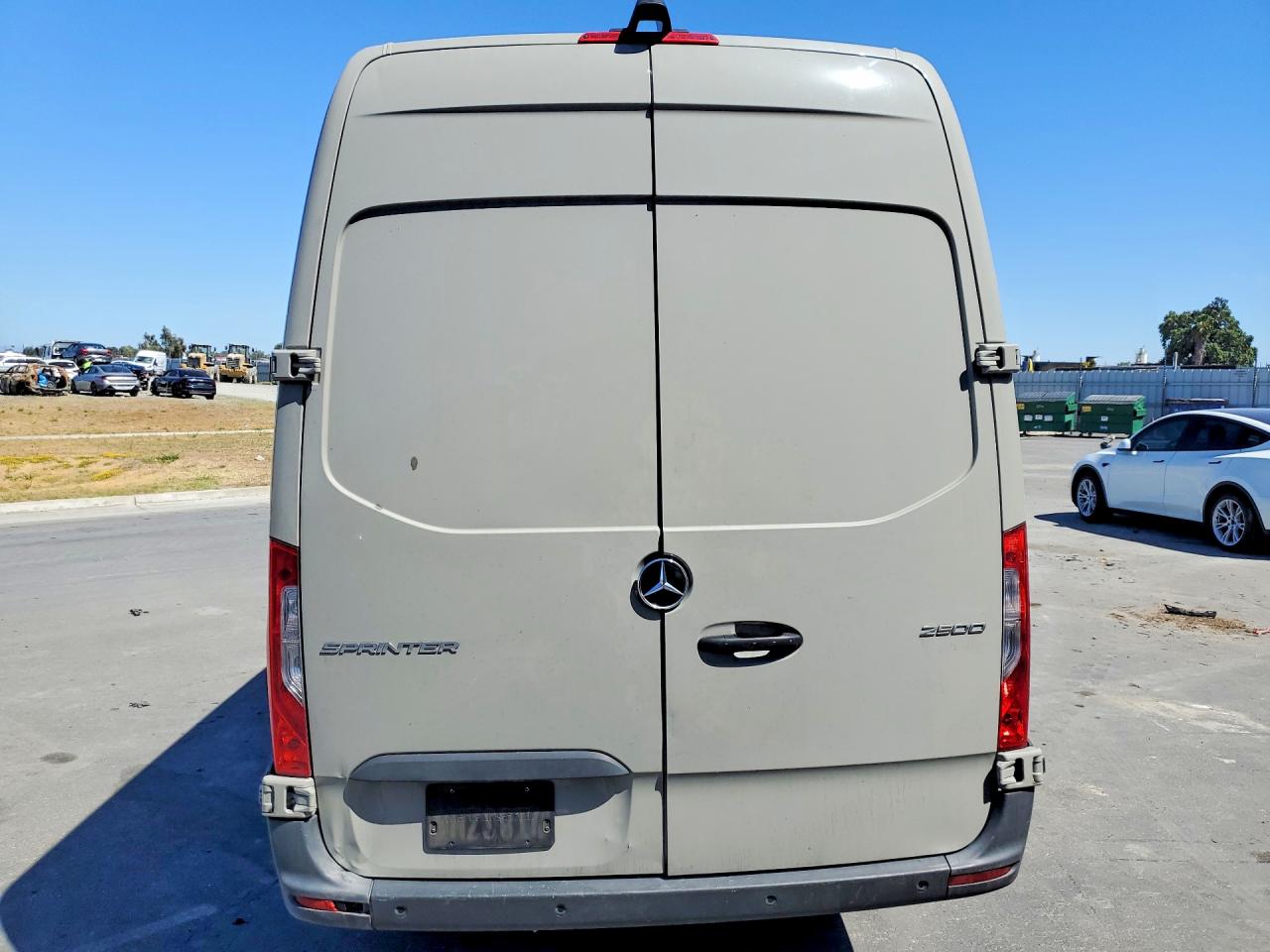 Mercedes-Benz Sprinter 2500