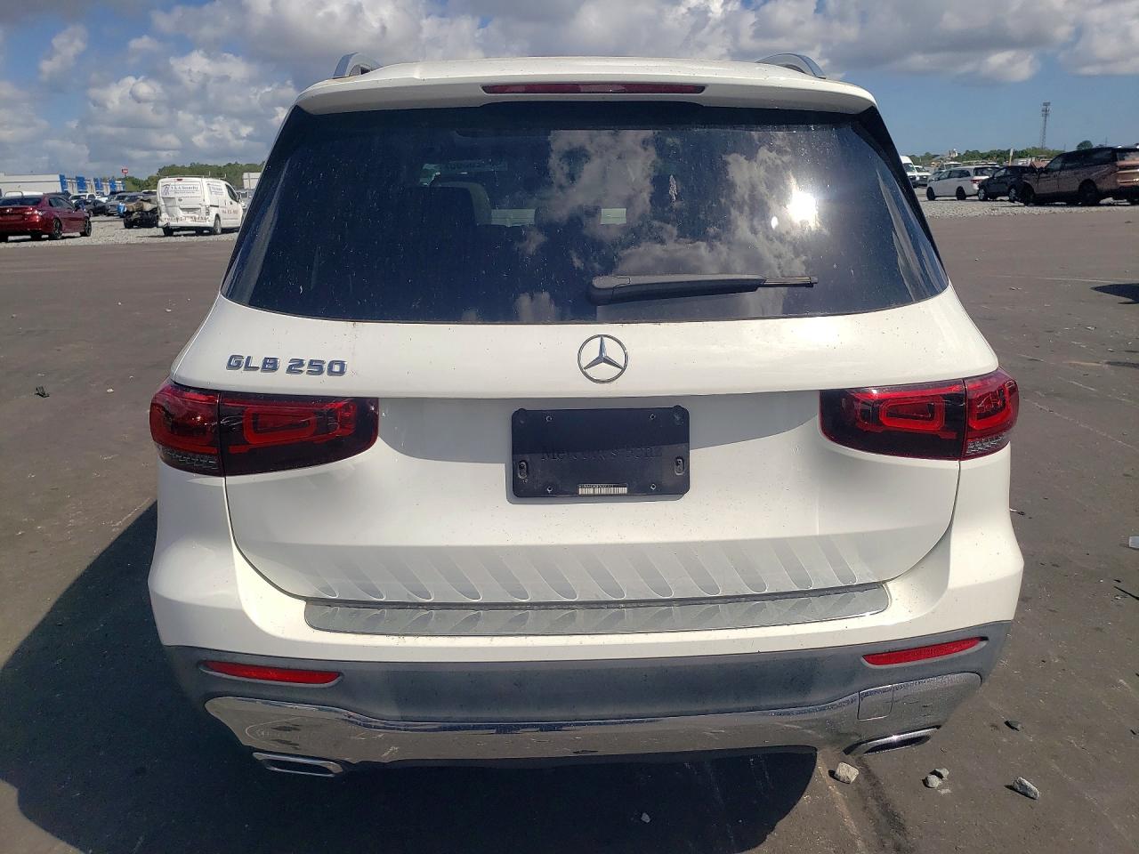 Mercedes-Benz GLB 250