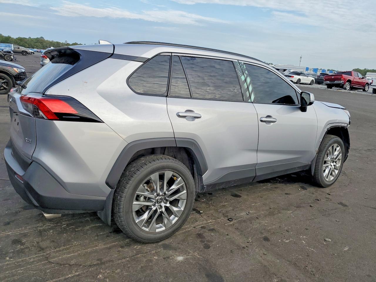 Toyota RAV4 Xle Premium