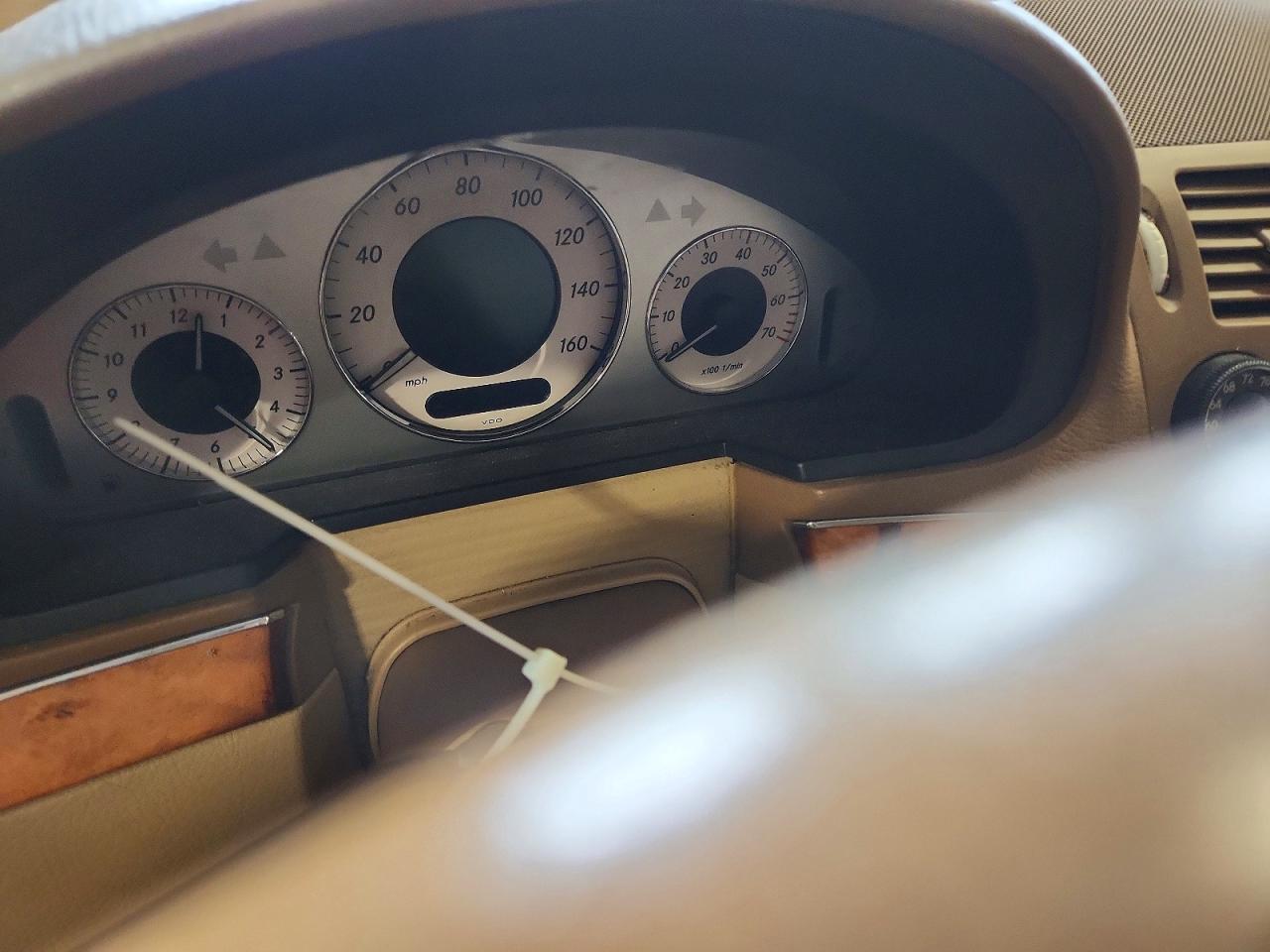 Mercedes-Benz E-Class 350