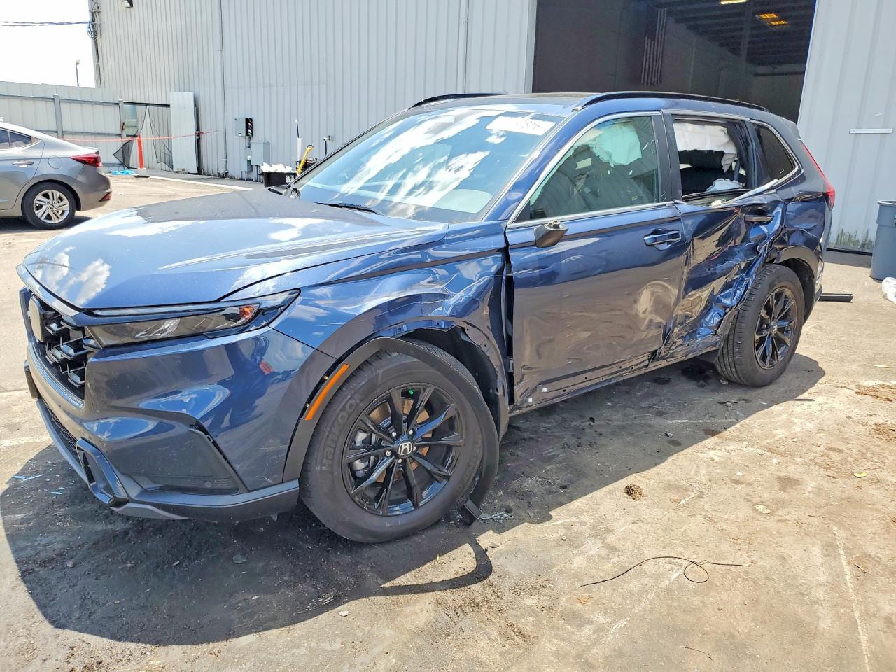 Salvage Honda Crv Image