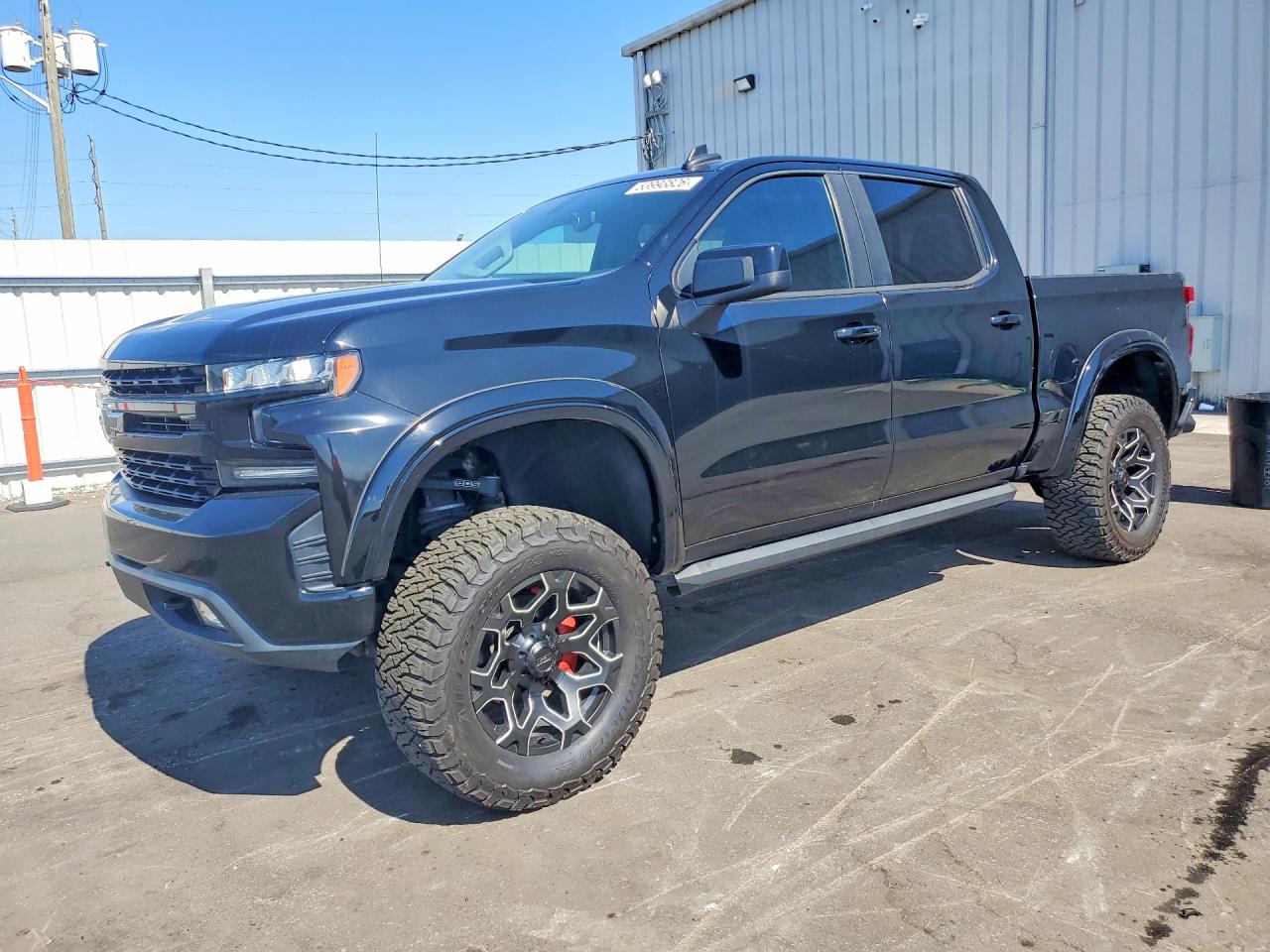 Salvage Chevrolet Silverado Image