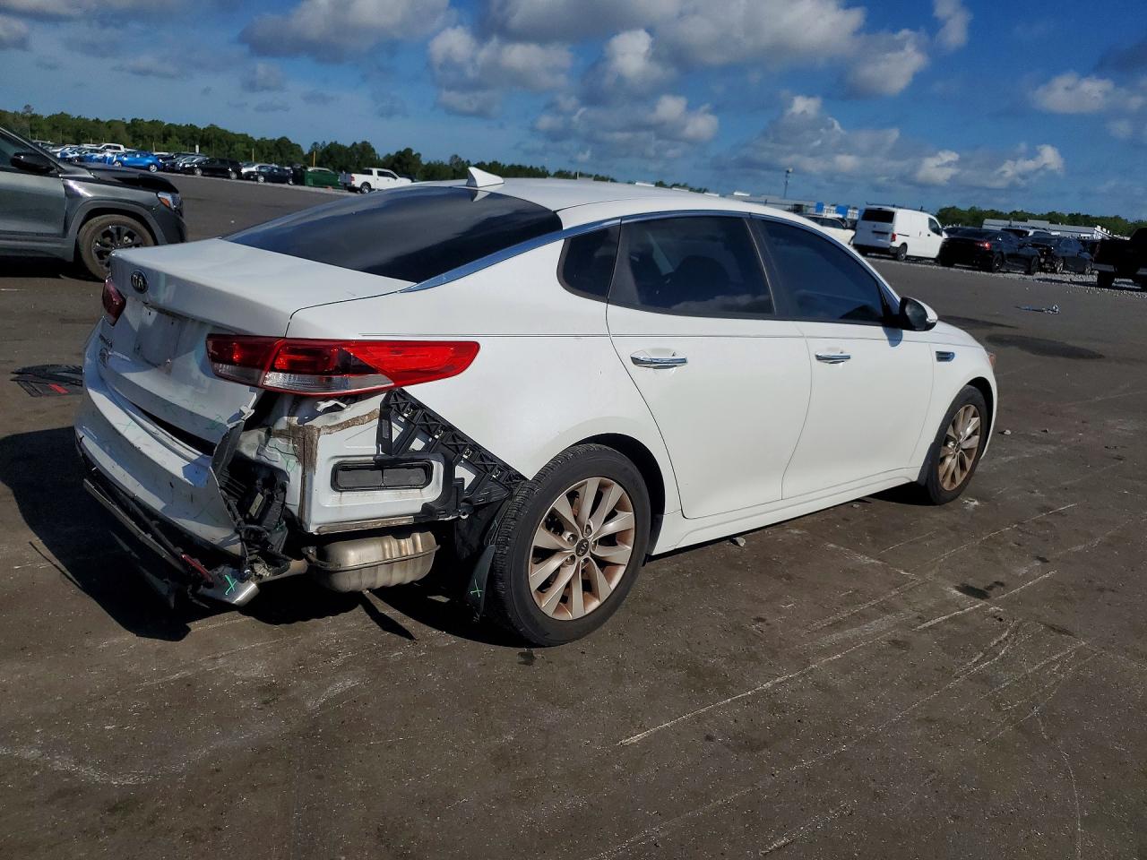 Kia Optima Lx