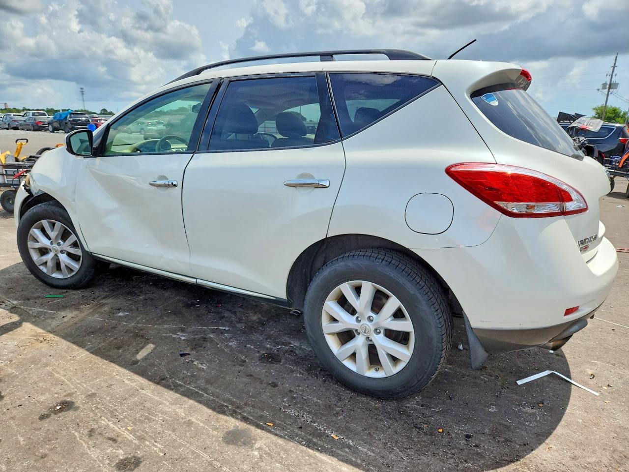 Nissan Murano S