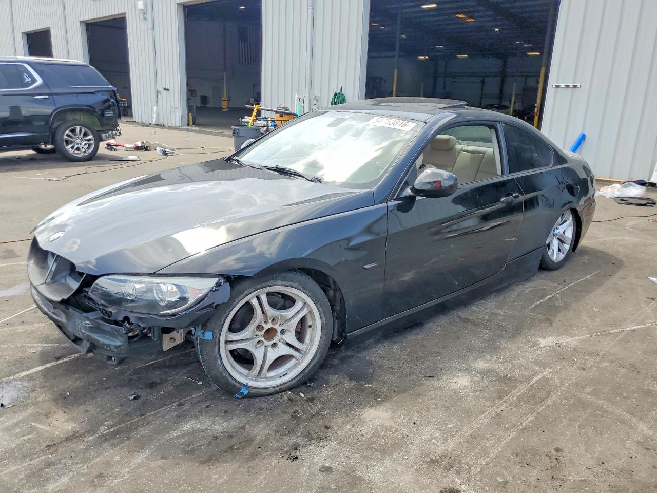 Salvage BMW 3 Series Image