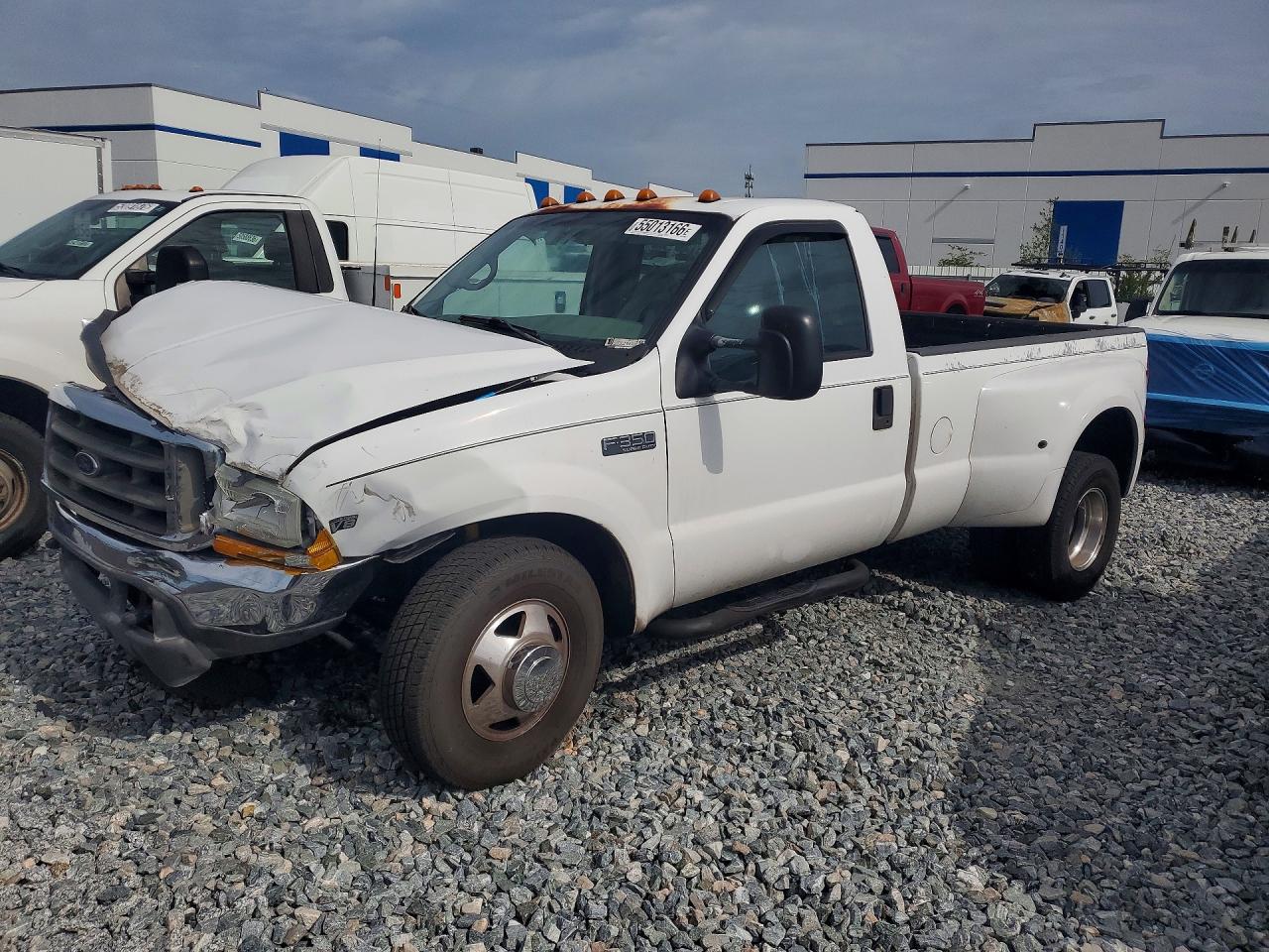 Salvage Ford F-350 Image
