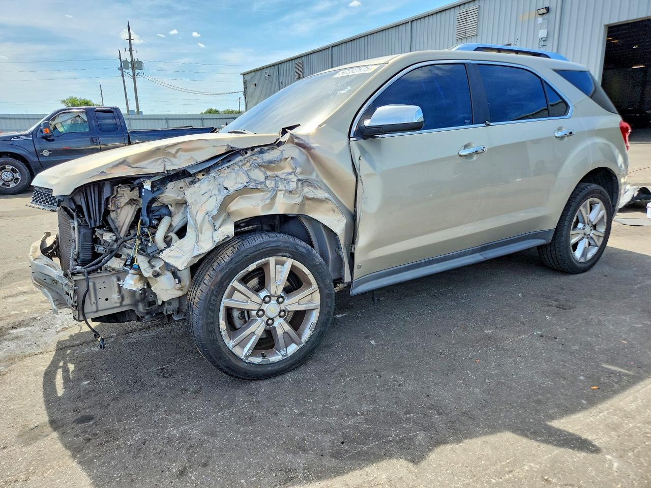 Salvage Chevrolet Equinox Image