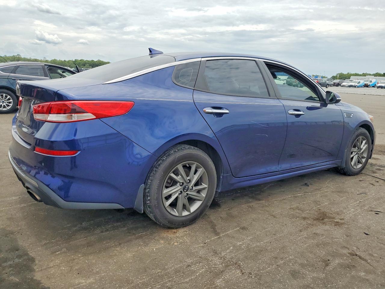 Kia Optima Lx
