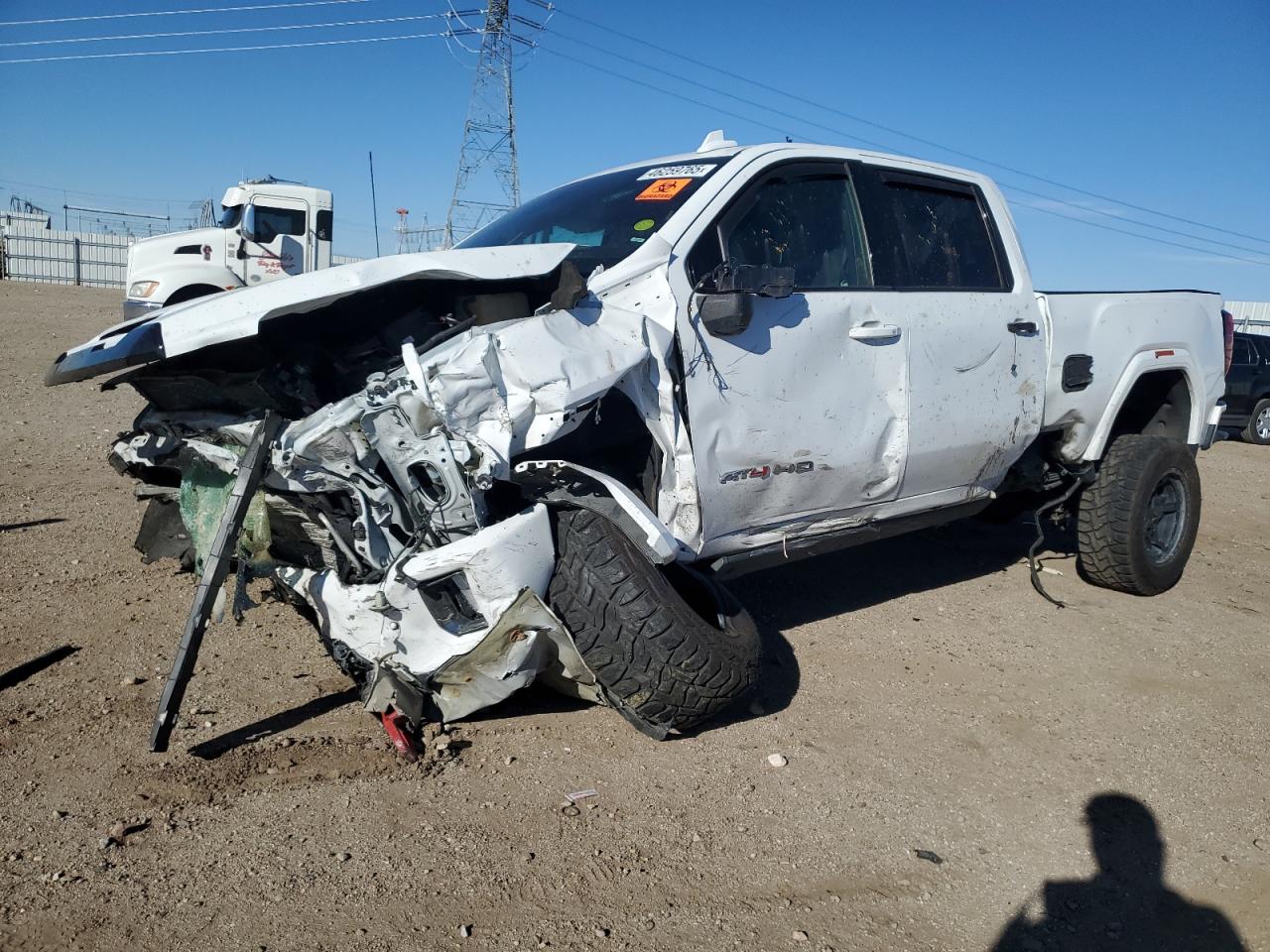 Salvage GMC Sierra Image