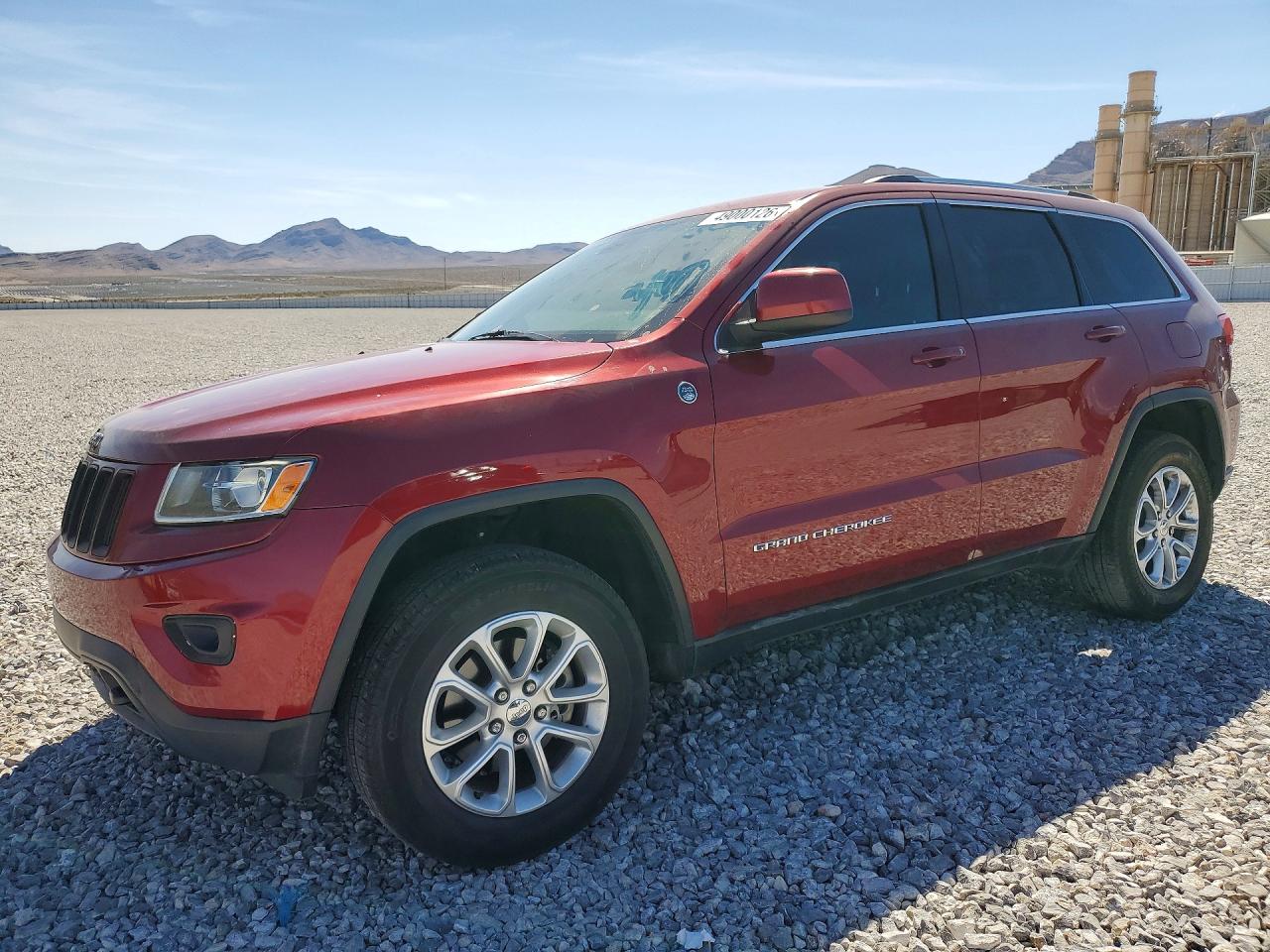 Salvage Jeep Grand Cherokee Image