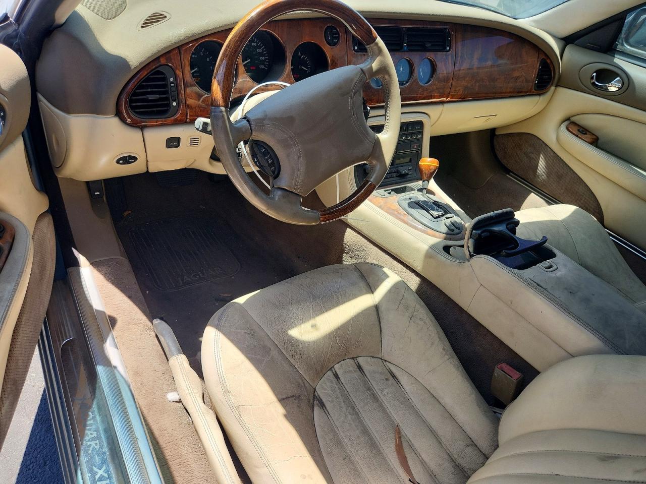 Jaguar Xk8