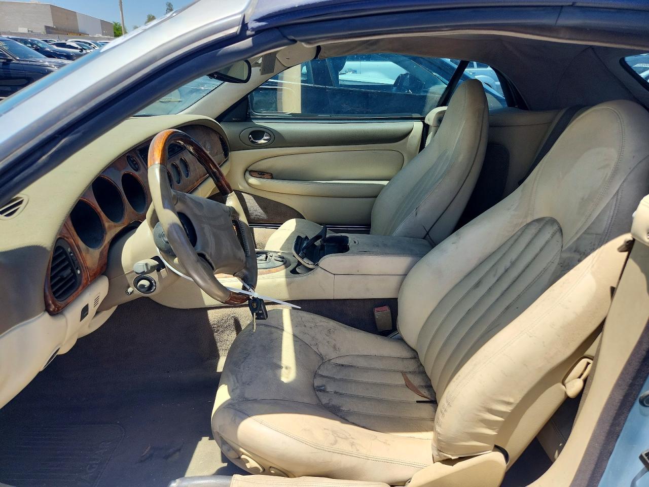 Jaguar Xk8
