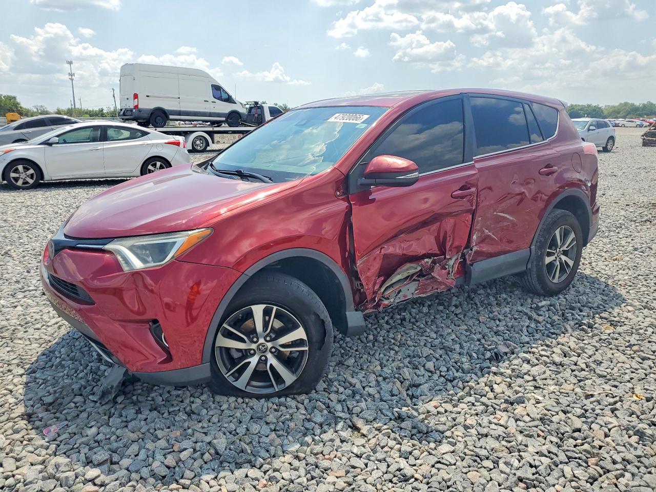 Salvage Toyota RAV4 Image