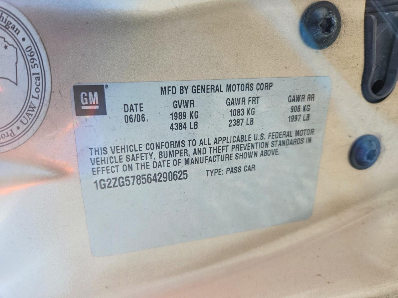 Pontiac G6 Se1
