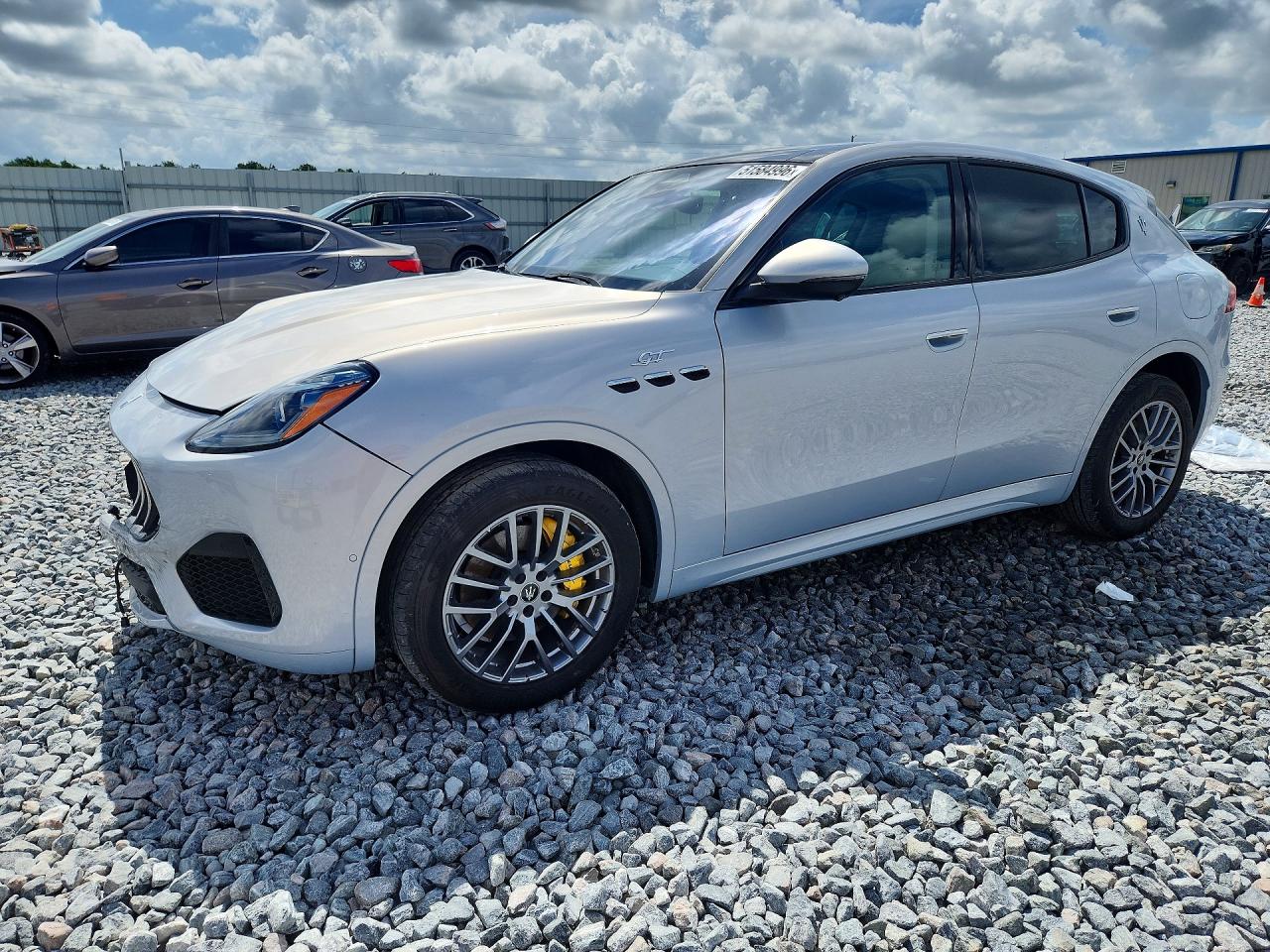 Salvage Maserati Grecale Image