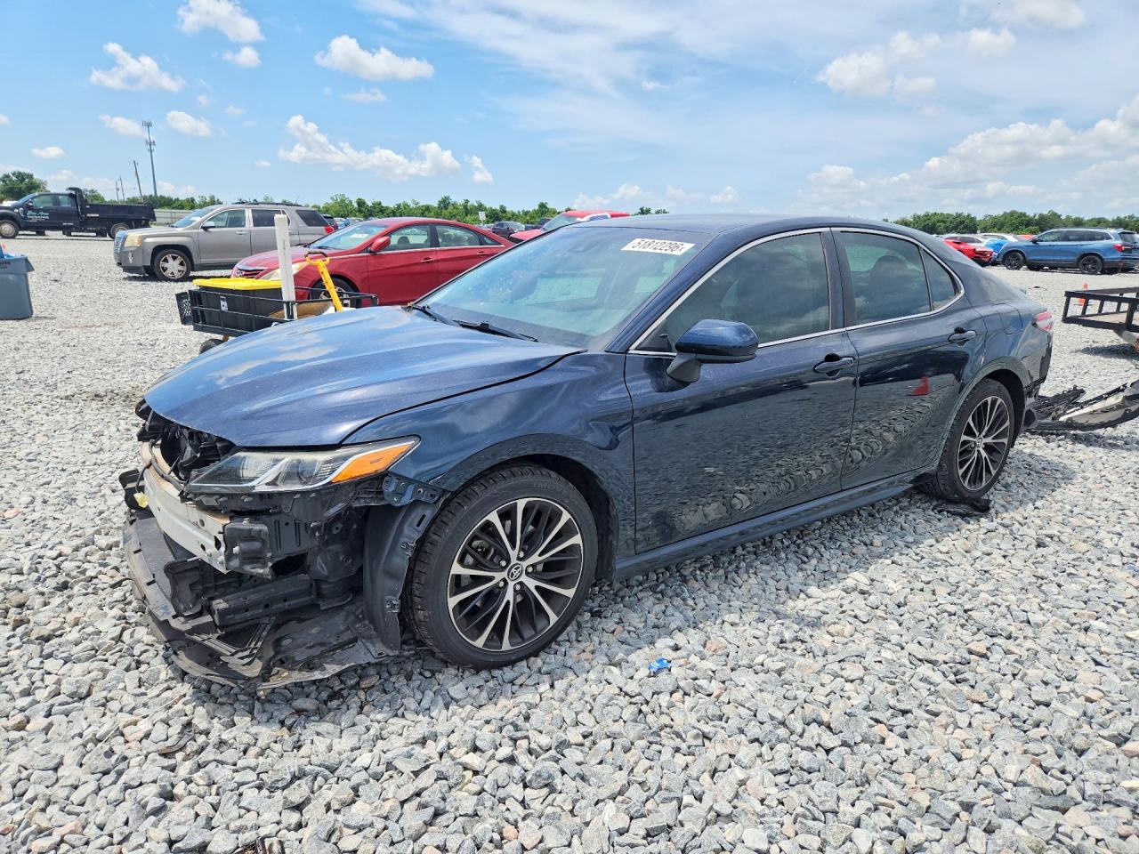 Salvage Toyota Camry Image