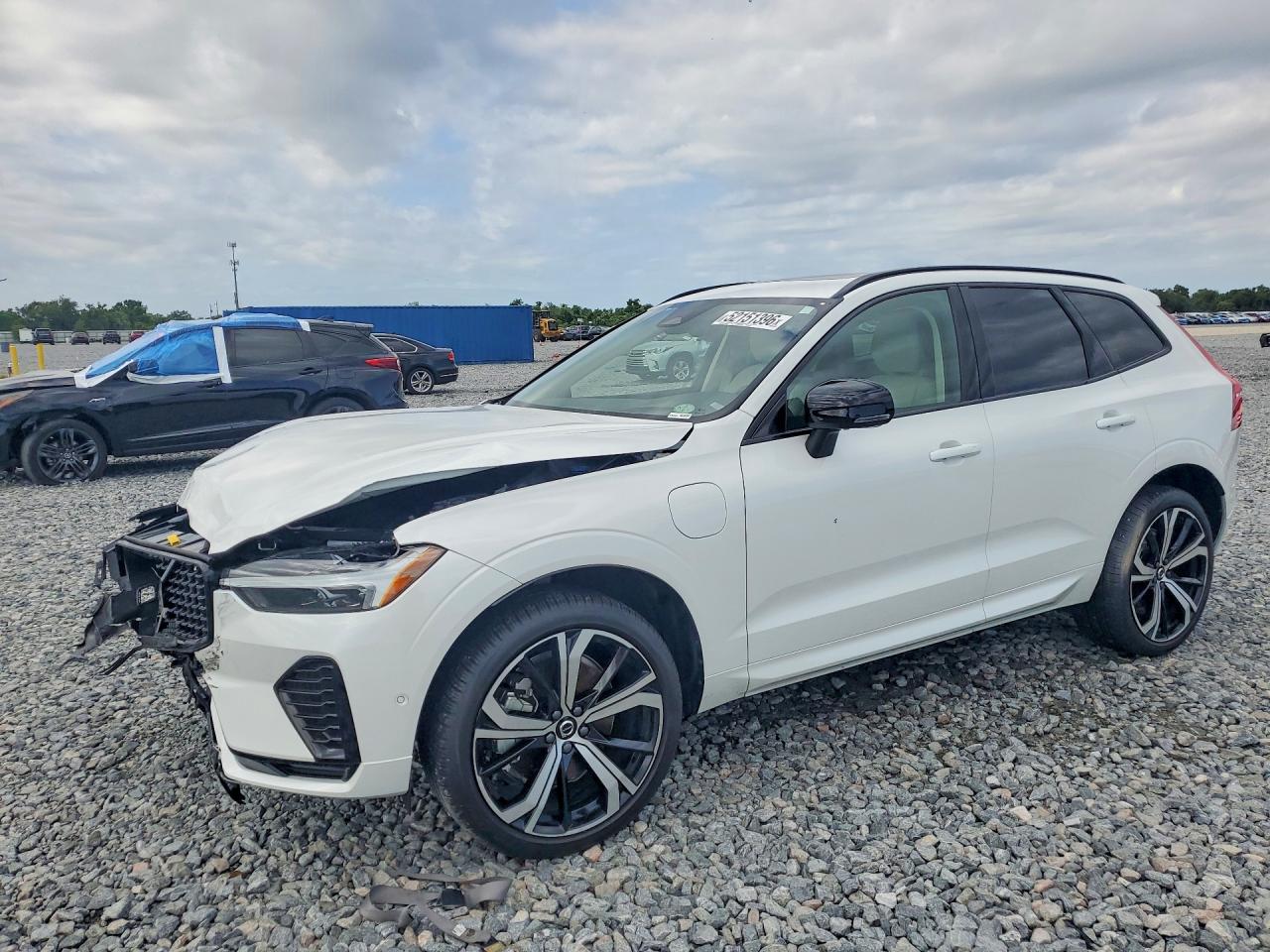 Salvage Volvo Xc60 Ultra Image