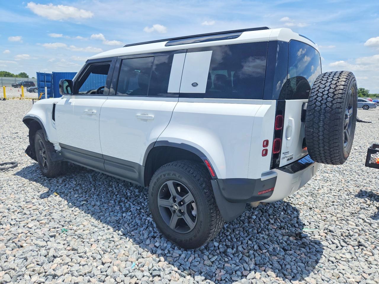 Land Rover Defender 110
