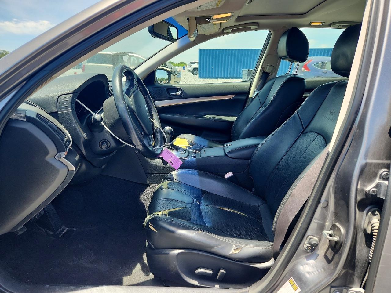 INFINITI G37 Journey