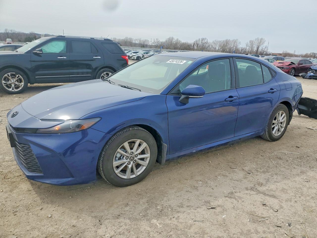 Salvage Toyota Camry Image