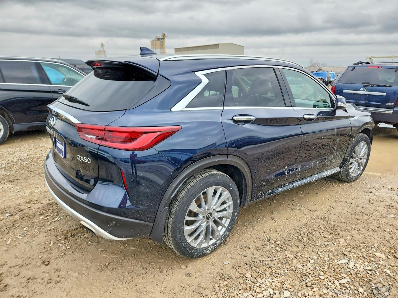 INFINITI Qx Luxe