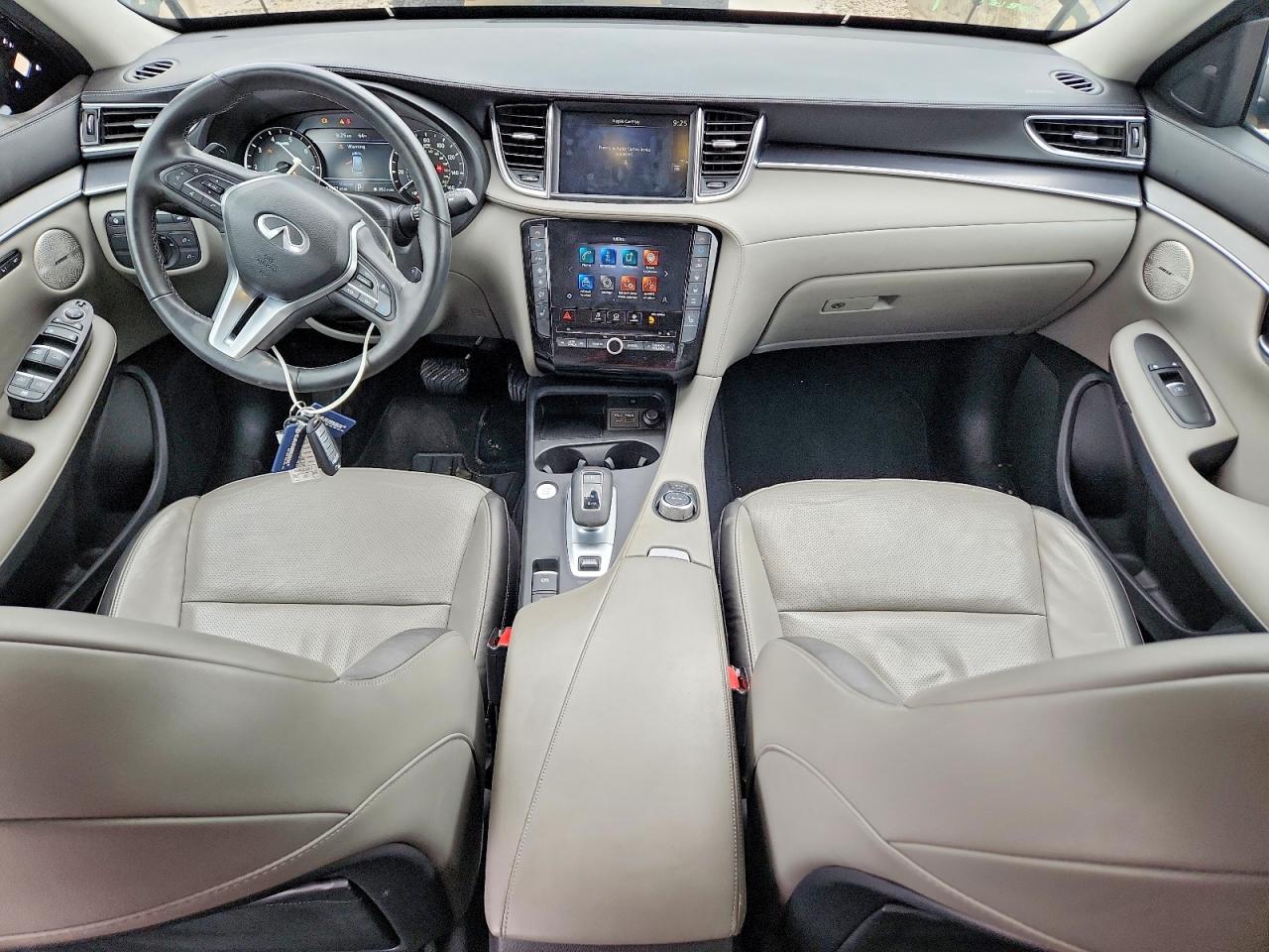 INFINITI Qx Luxe