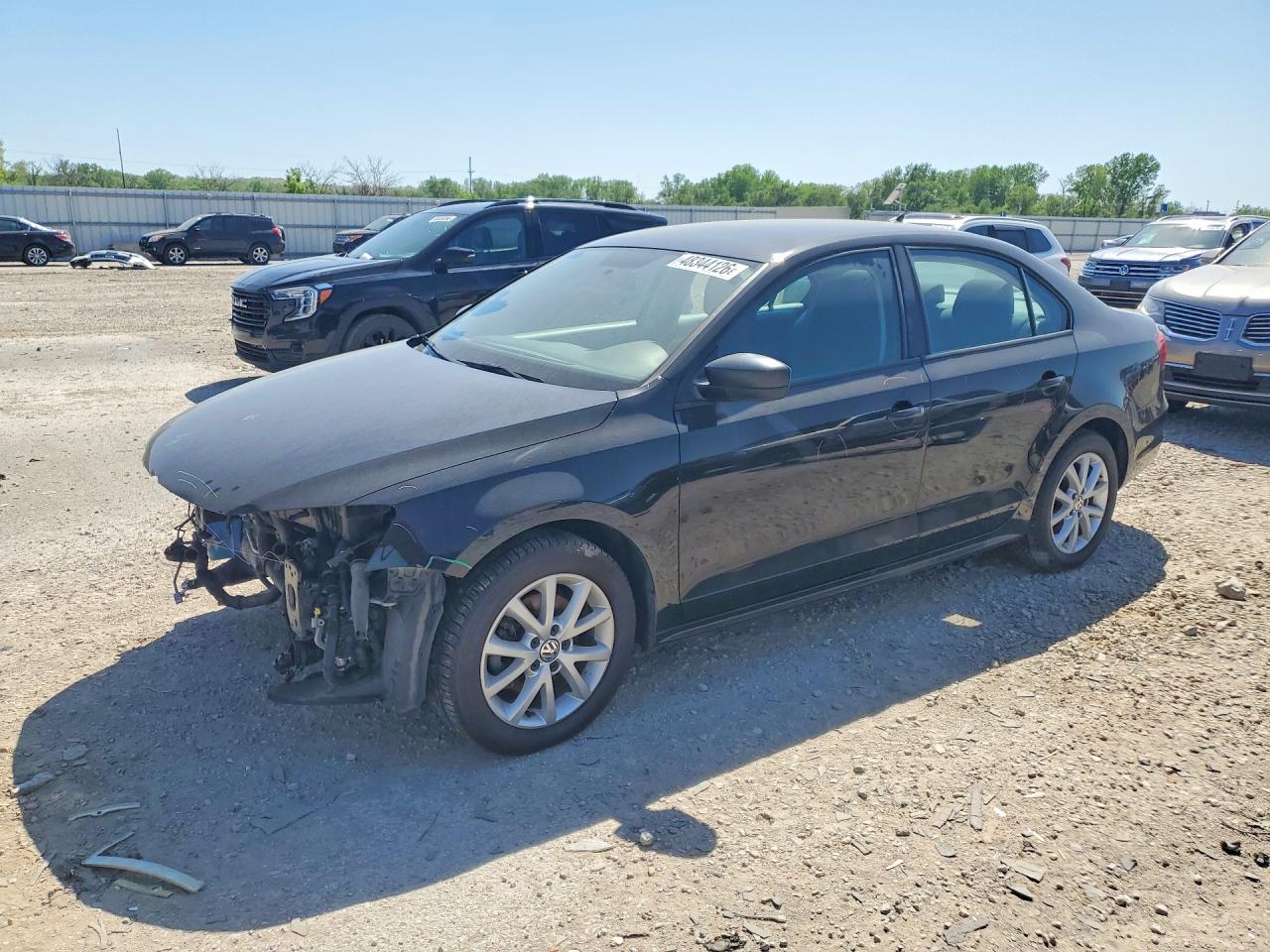 Salvage Volkswagen Jetta Image