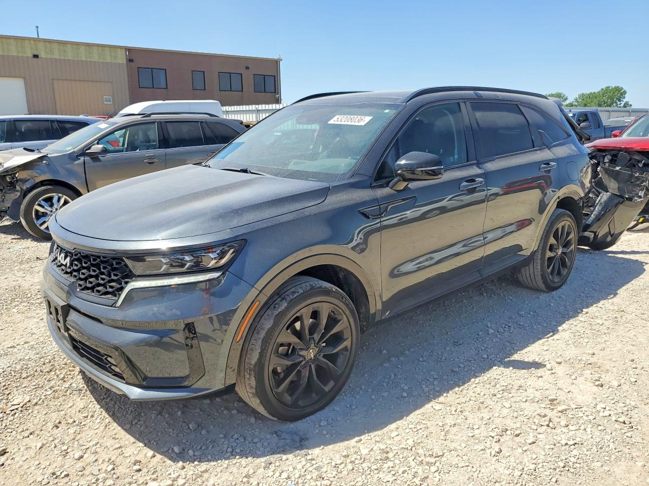 Salvage Kia Sorento Image