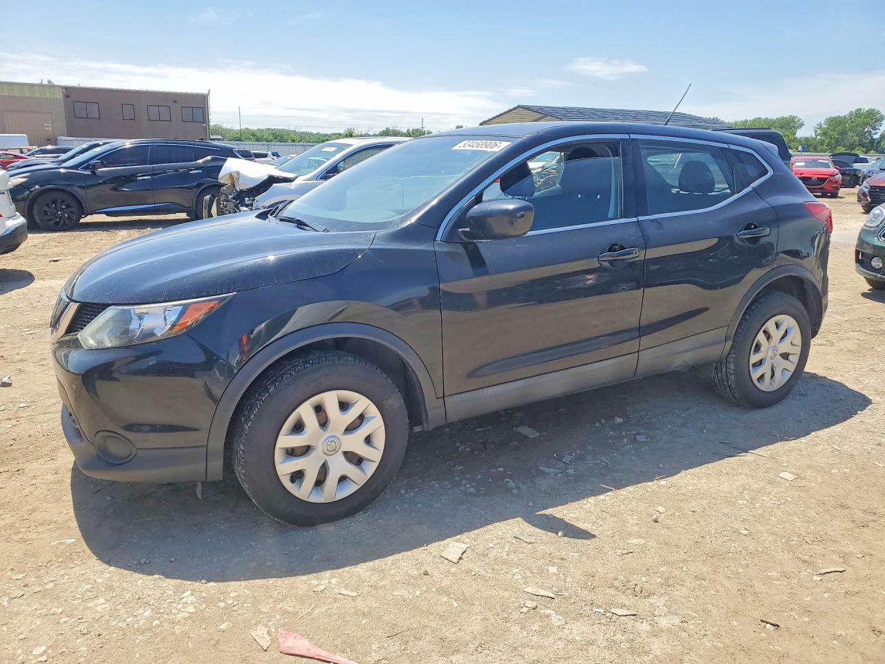Salvage Nissan Rogue Image
