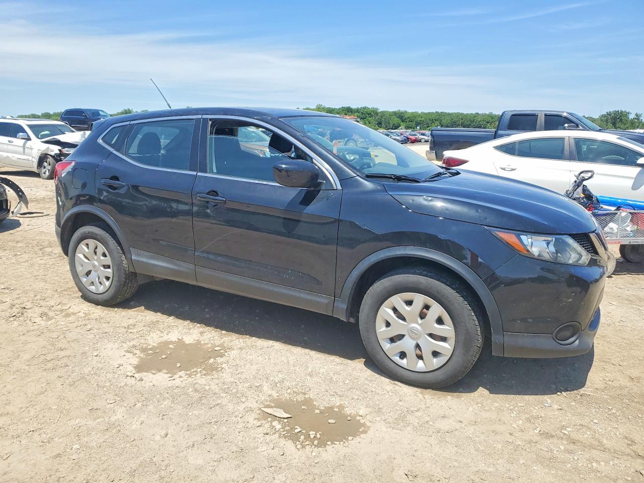 Nissan Rogue S