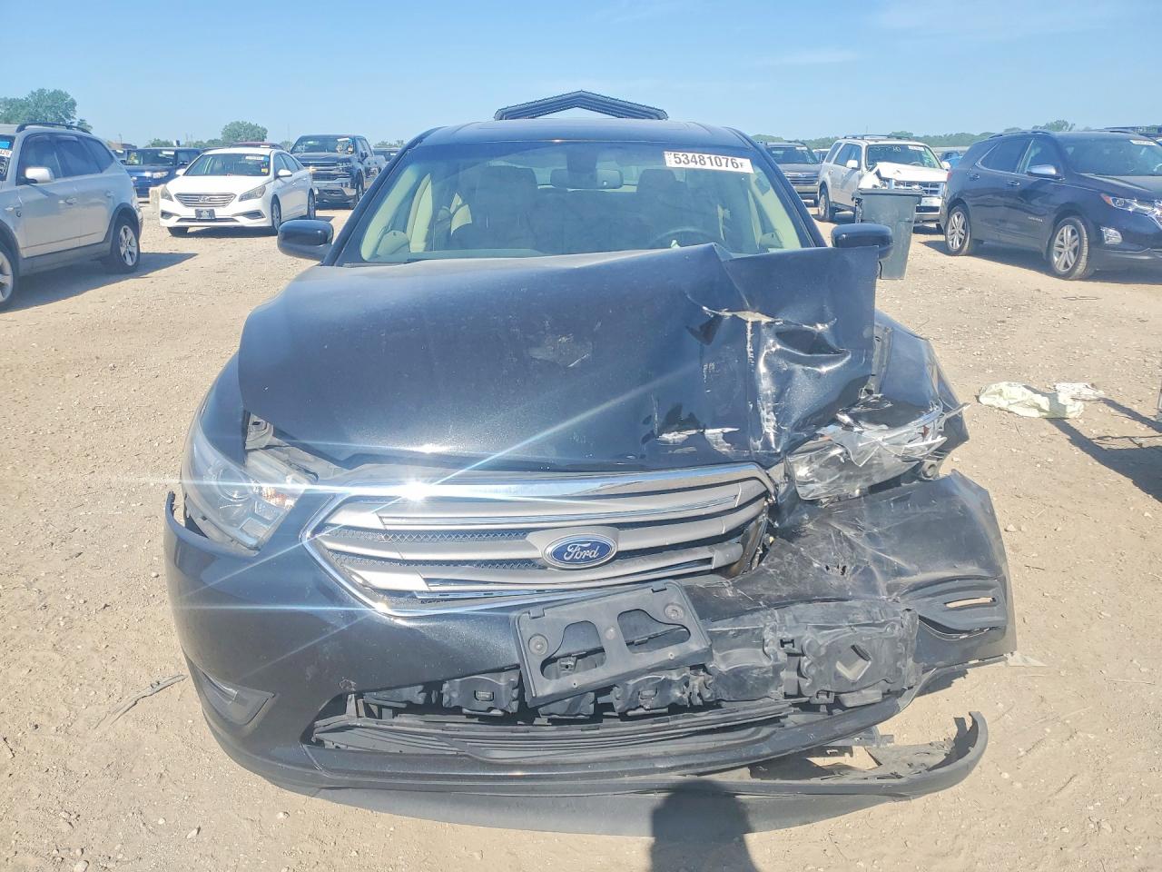 Ford Taurus Sel