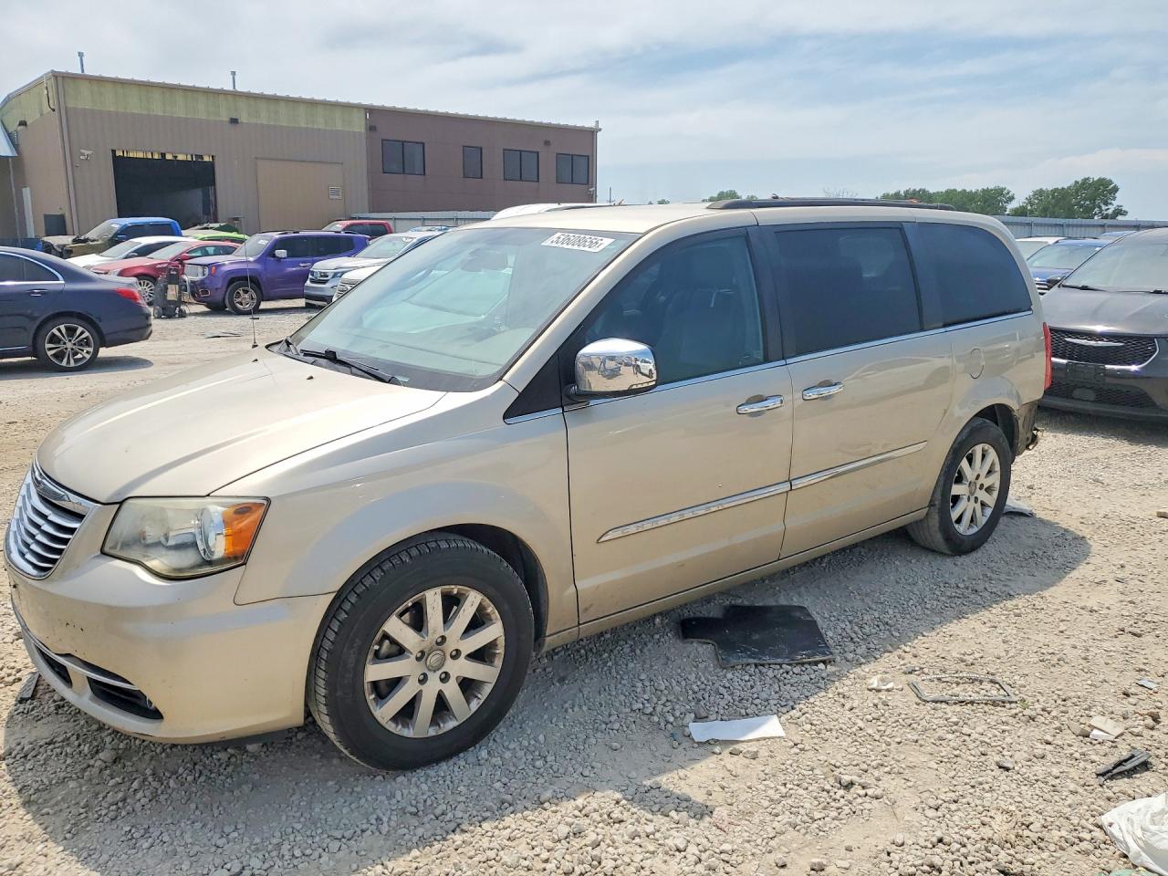 Salvage Chrysler Minivan Image