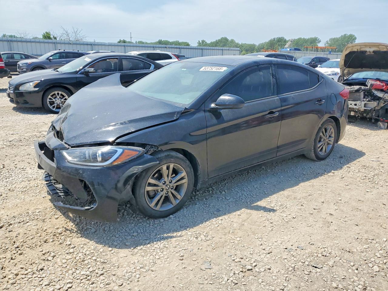 Salvage Hyundai ELANTRA Image