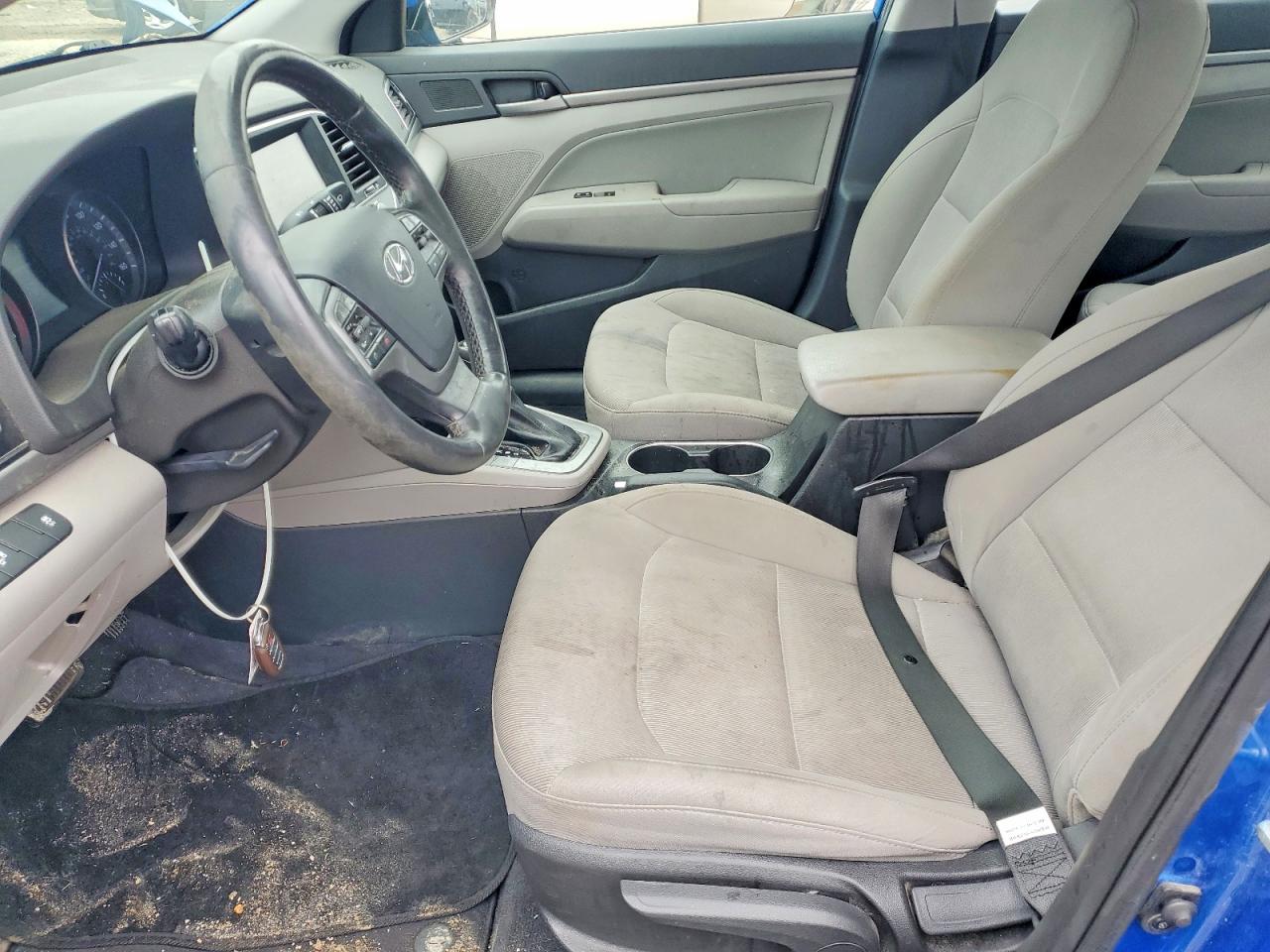 Hyundai ELANTRA Value Edition