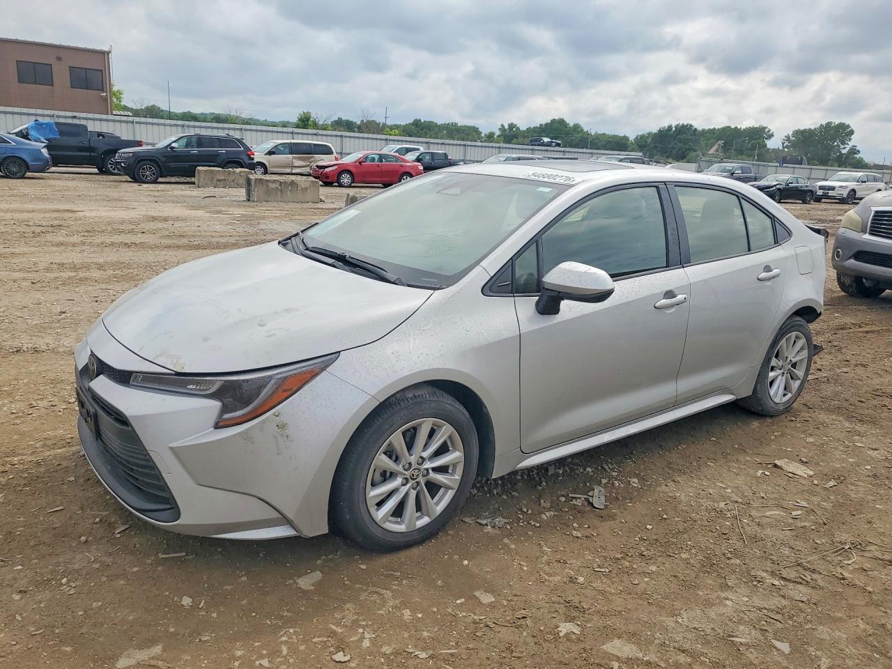 Salvage Toyota Corolla Image