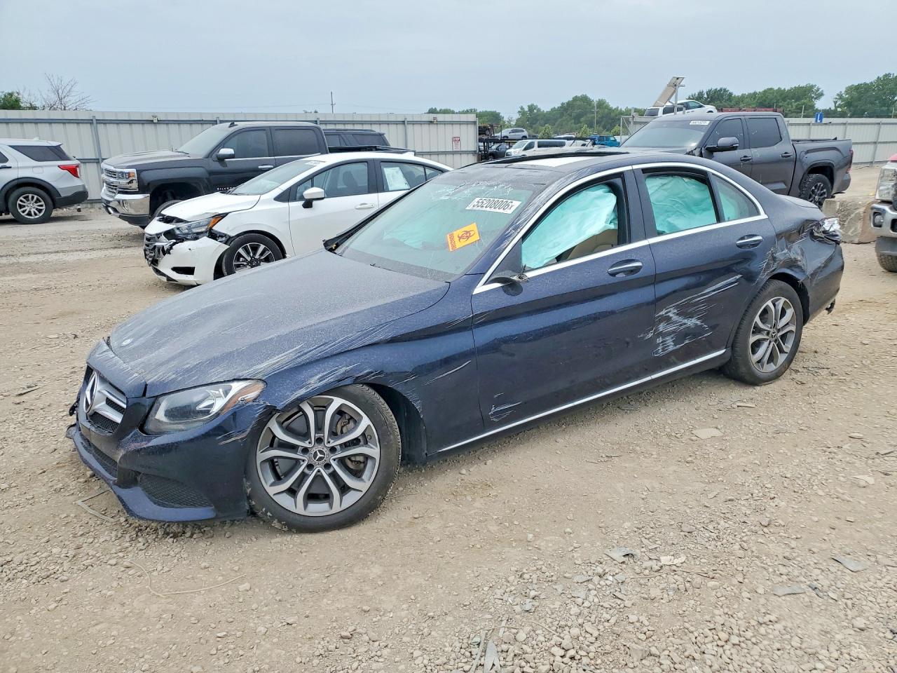 Salvage Mercedes-Benz C-Class Image