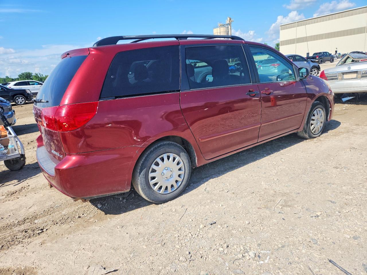 Toyota Sienna Le 8-passenger