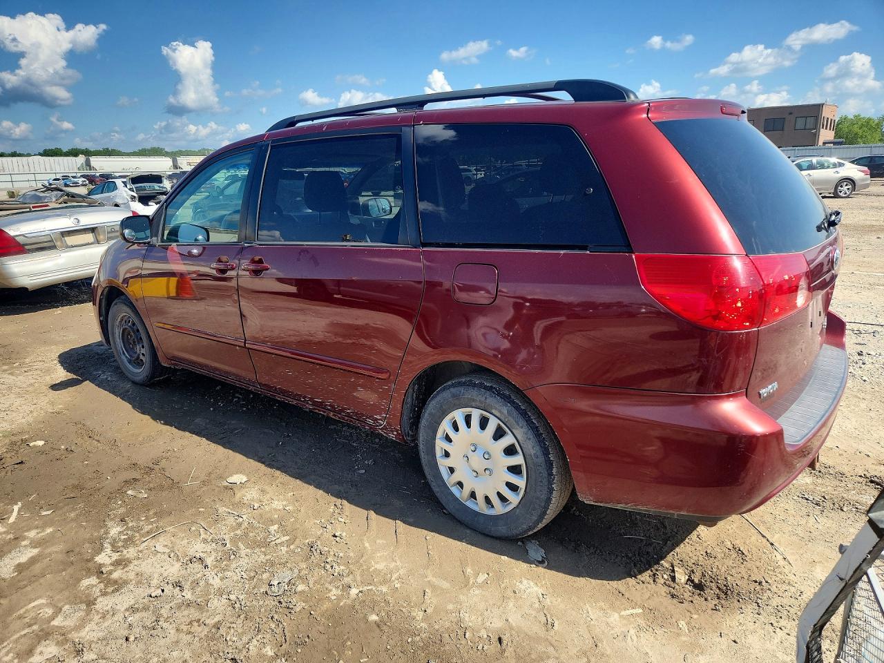 Toyota Sienna Le 8-passenger