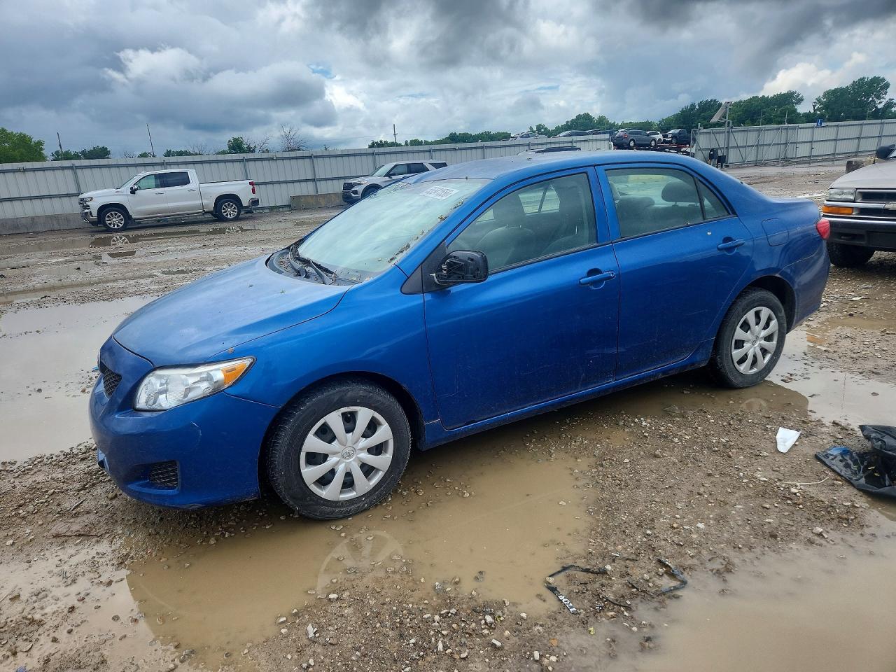 Salvage Toyota Corolla Image