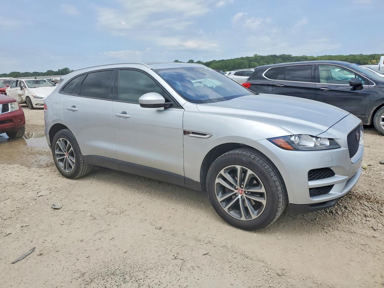 Jaguar F-PACE Premium