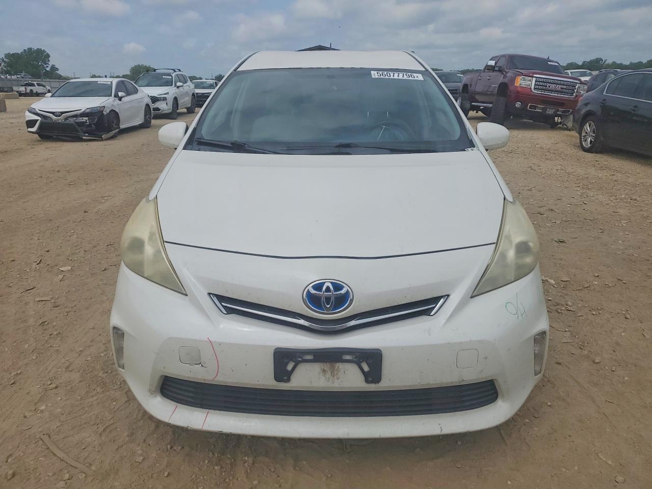Toyota Prius v Three